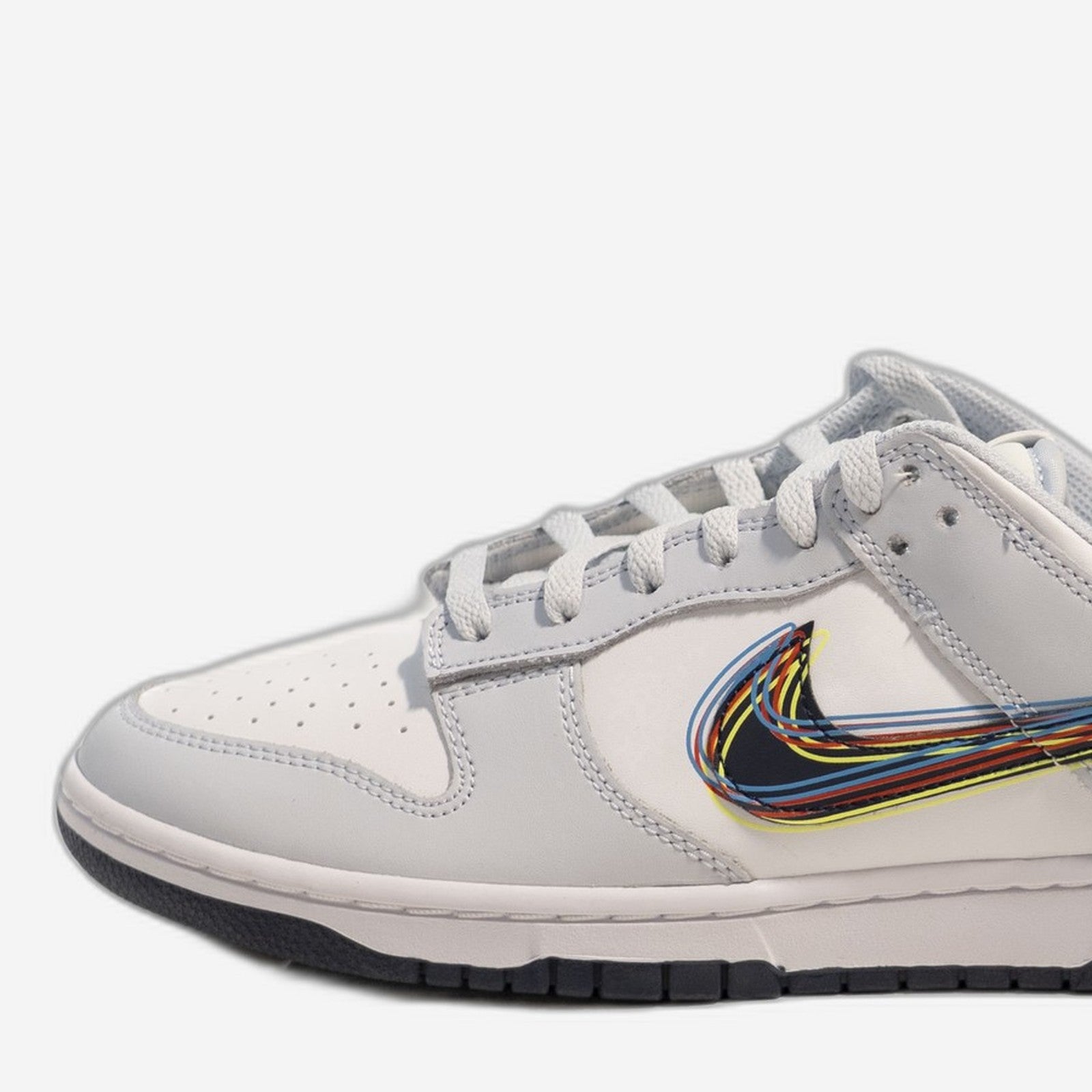 Nike Dunk Low 3D Swoosh – Detail