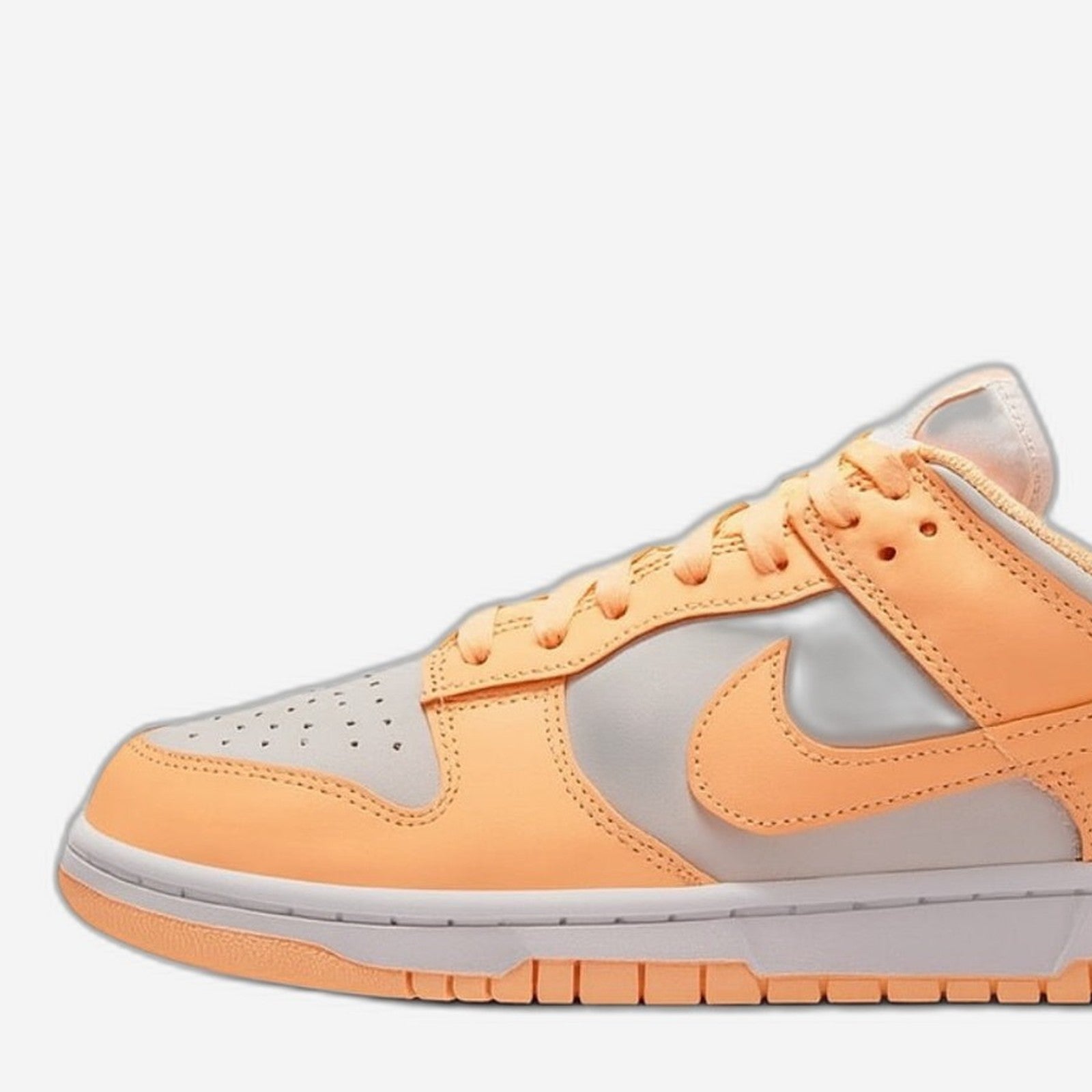 Nike Dunk Low Peach Cream – Detail