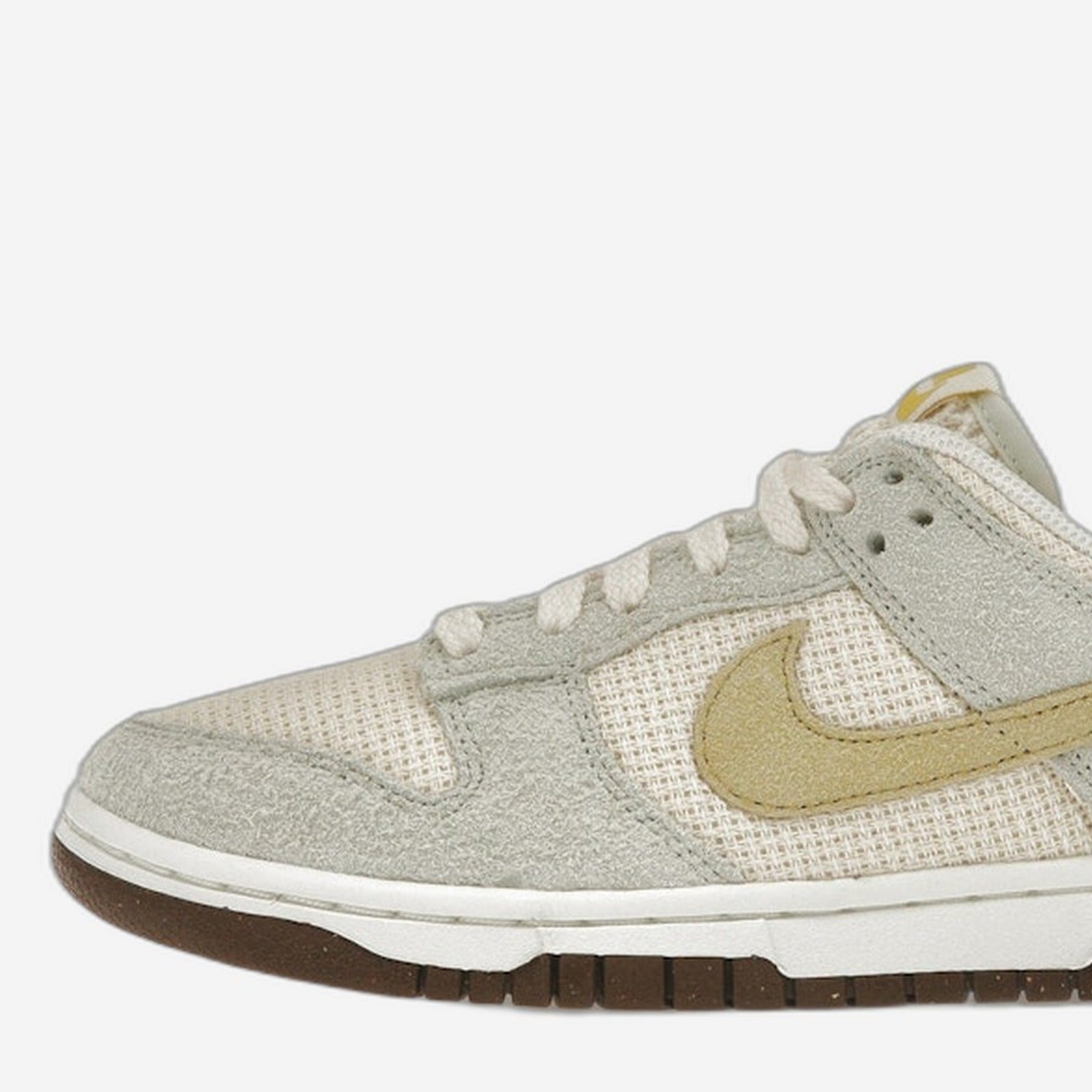 Nike Dunk Low Coconut Milk – Detail