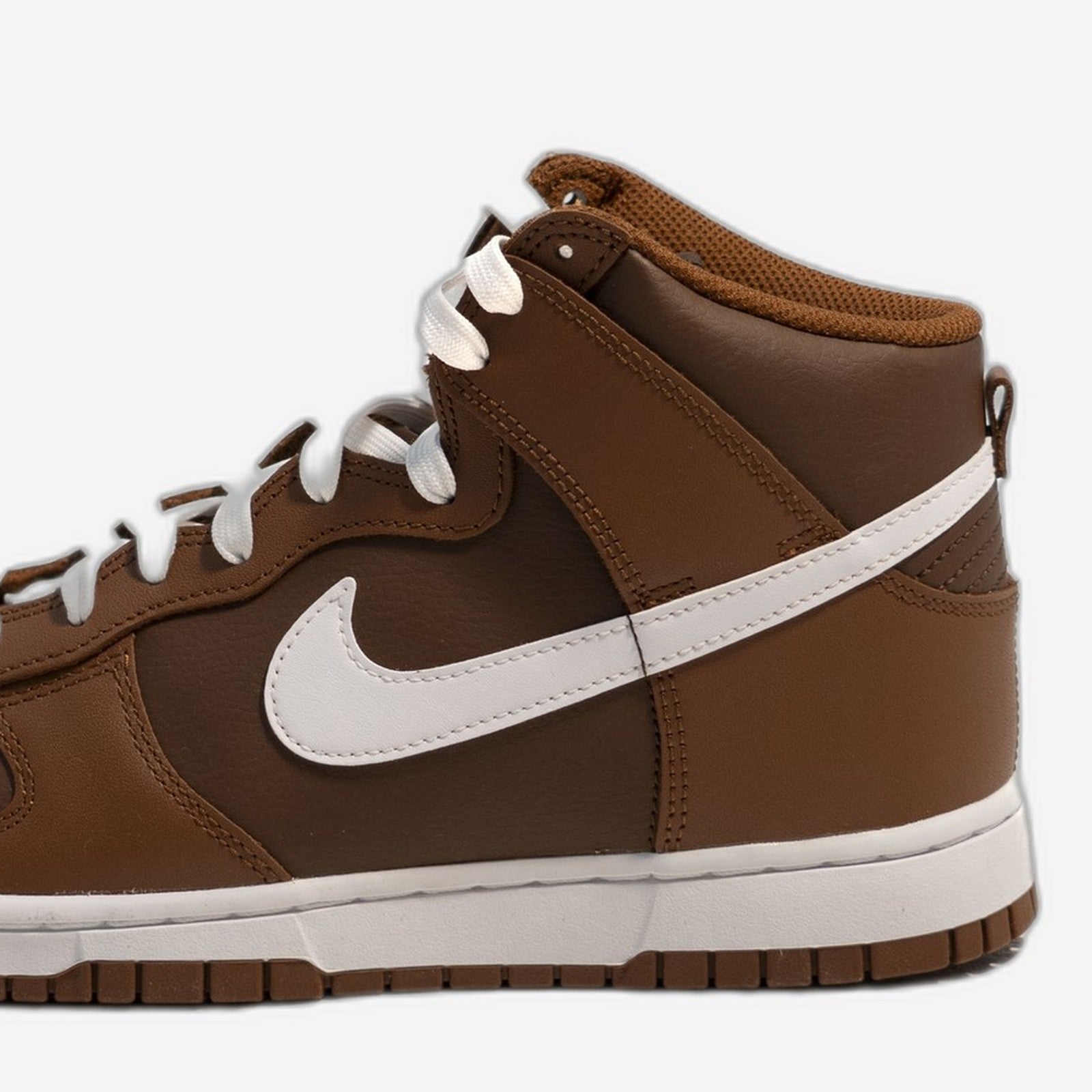 Nike Dunk High Brown Chocolate – Heel