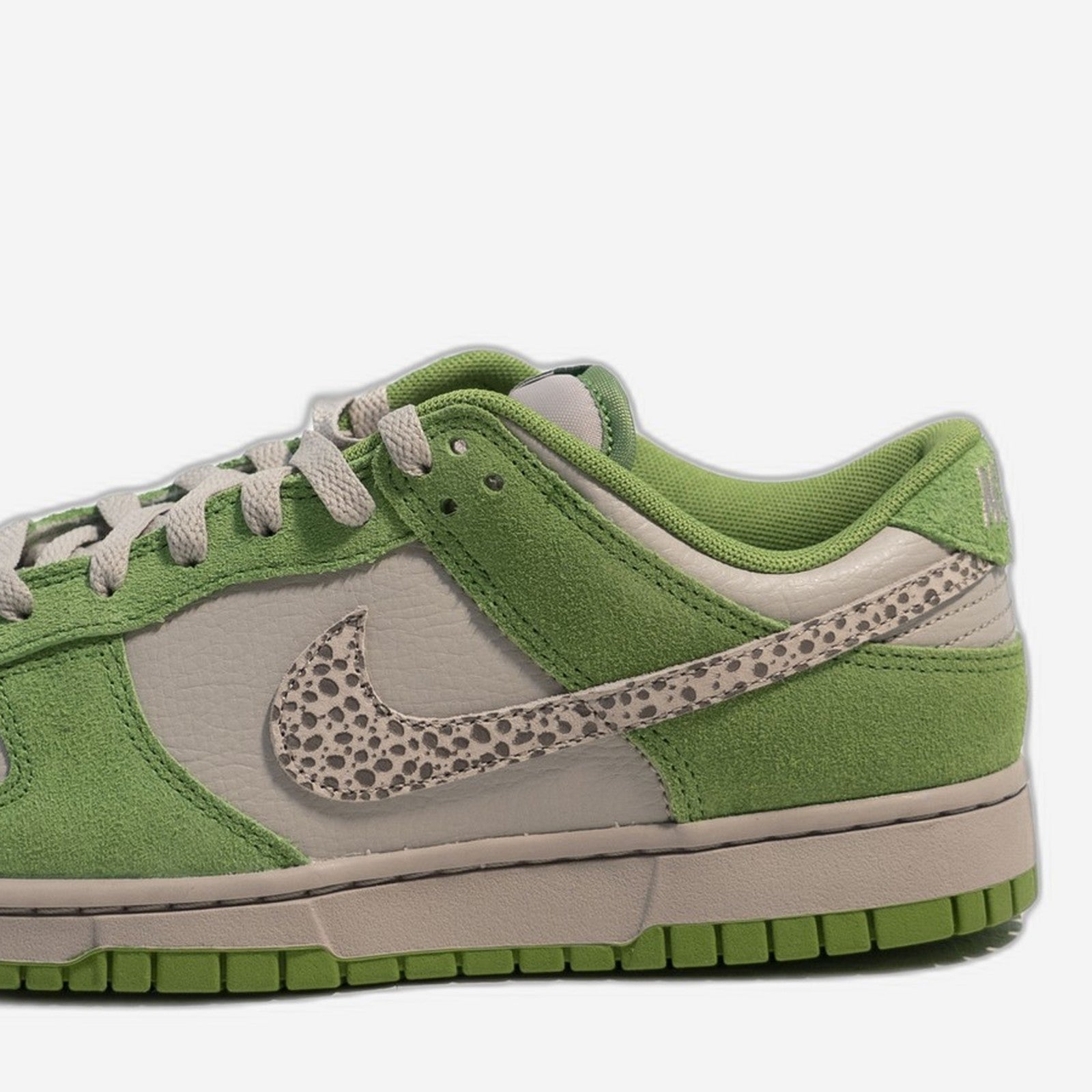 Nike Dunk Low AS Safari Swoosh Chlorophyll Green – Heel