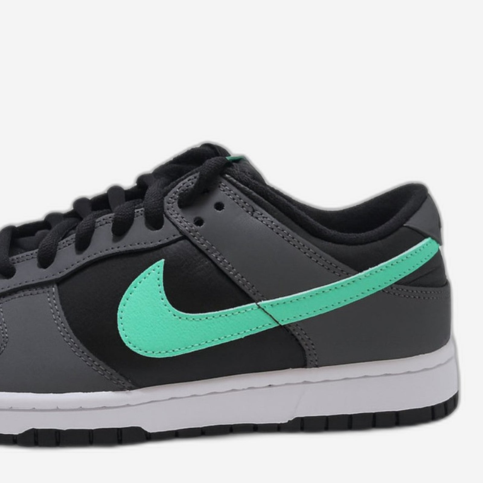 Nike Dunk Low Black White Green Glow – Heel