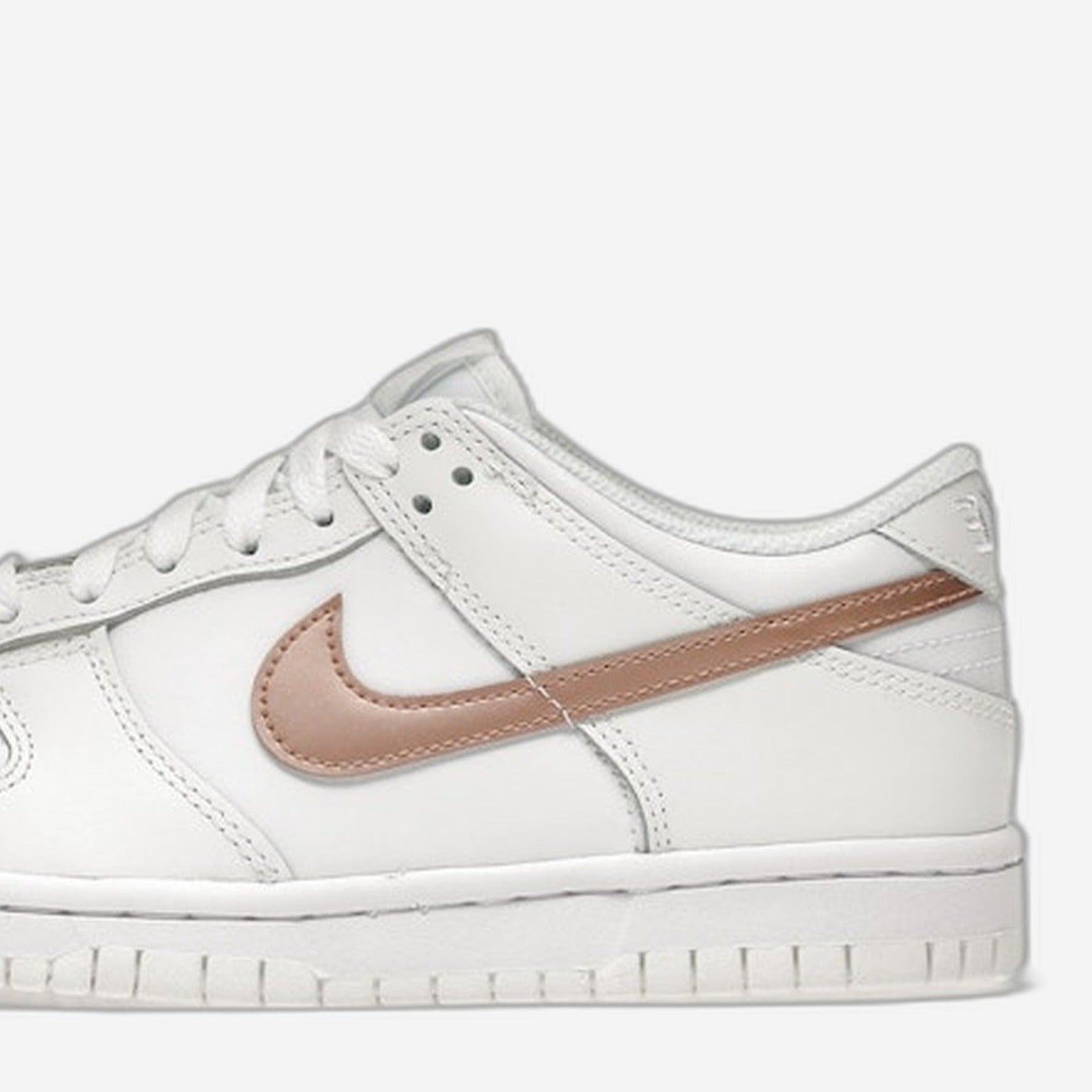 Nike Dunk Low White Metallic Red Bronze – Heel